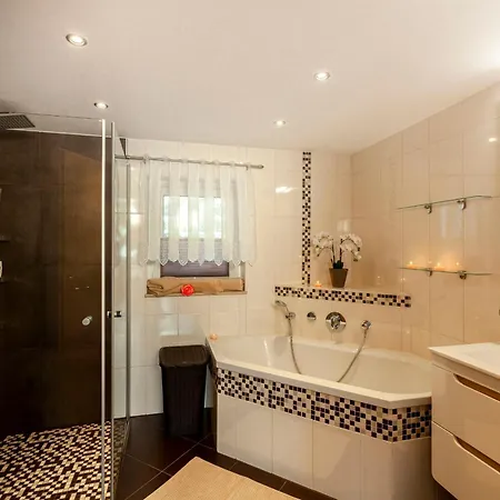 Schuch Apartment *